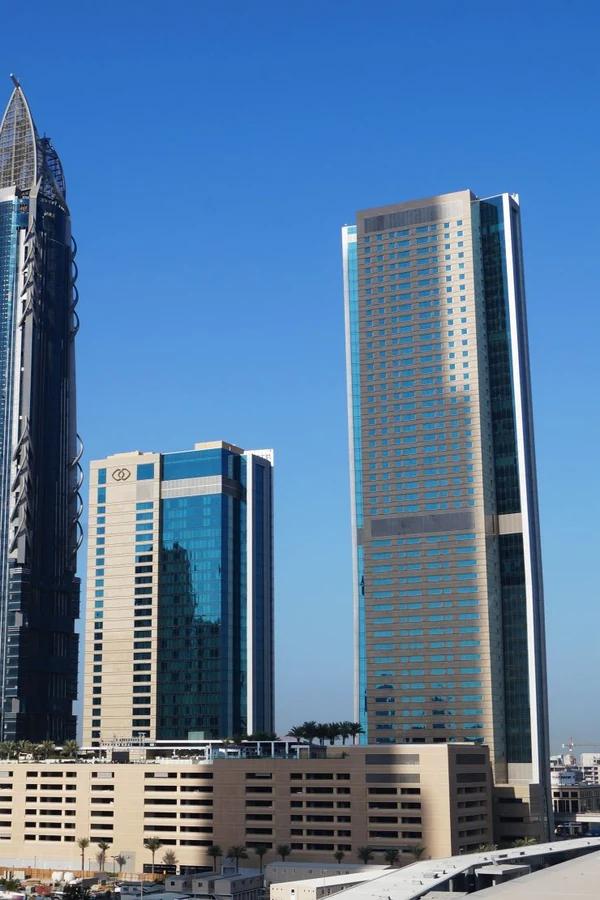48 Burj Gate