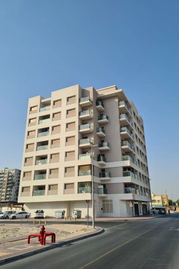 Jumeirah_Gardens_Apartments_-_1-The_Gardens-bld.jpg