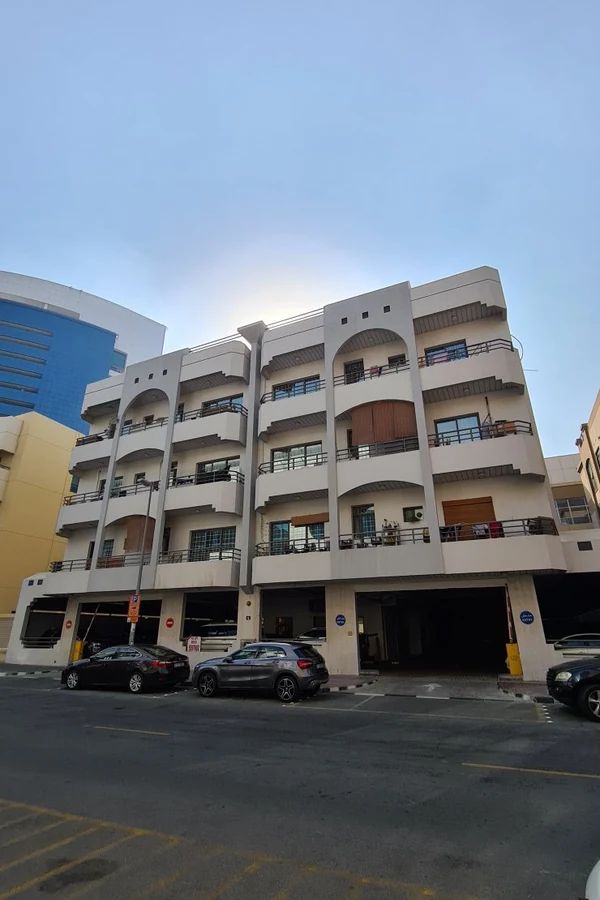 Fatima_Building_-_Al_Karama-Al_Karama-bld.jpg