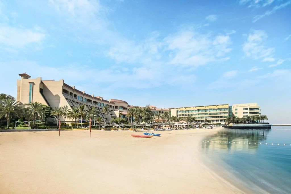Thalassa-Al_Raha_Beach-bld.jpg