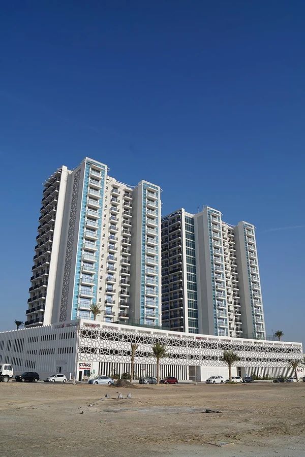 Starz_Tower_1-Al_Furjan-bld.jpg