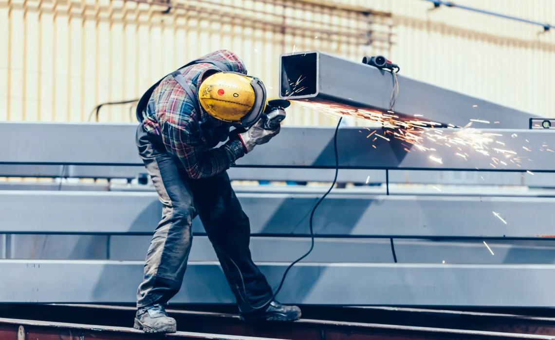 List of Dubai Steel companies - their locations - contact numbers