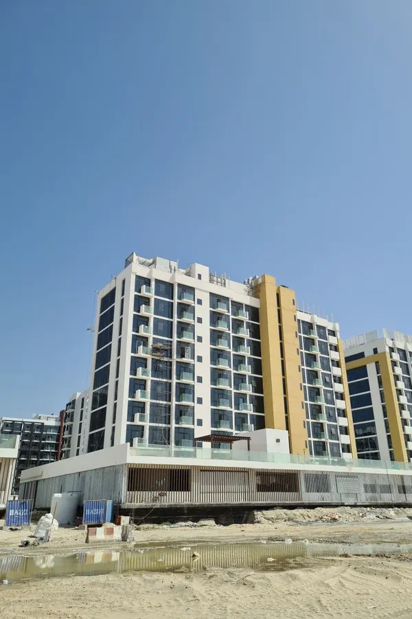 Azizi_Riviera_11-Meydan-bld.jpg