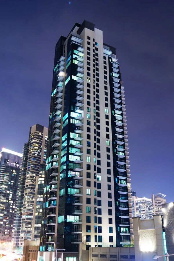Attessa_Tower-Dubai_Marina-bld.jpg
