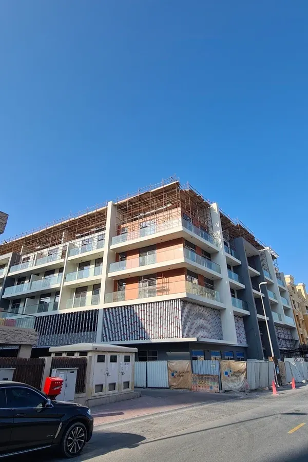 Avanos-Jumeirah_Village_Circle_-_JVC-bld.jpg
