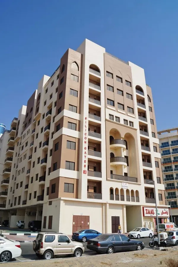 Silicon_Gates_3-Dubai_Silicon_Oasis_-_DSO-bld.jpg