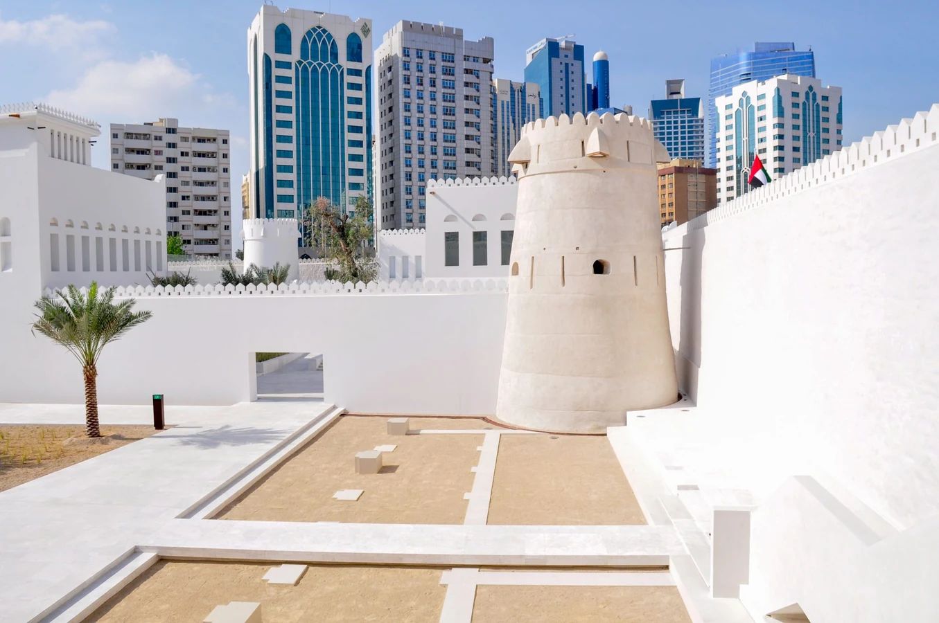 Clock_Tower_Offices-Al_Gharb-bld.jpg