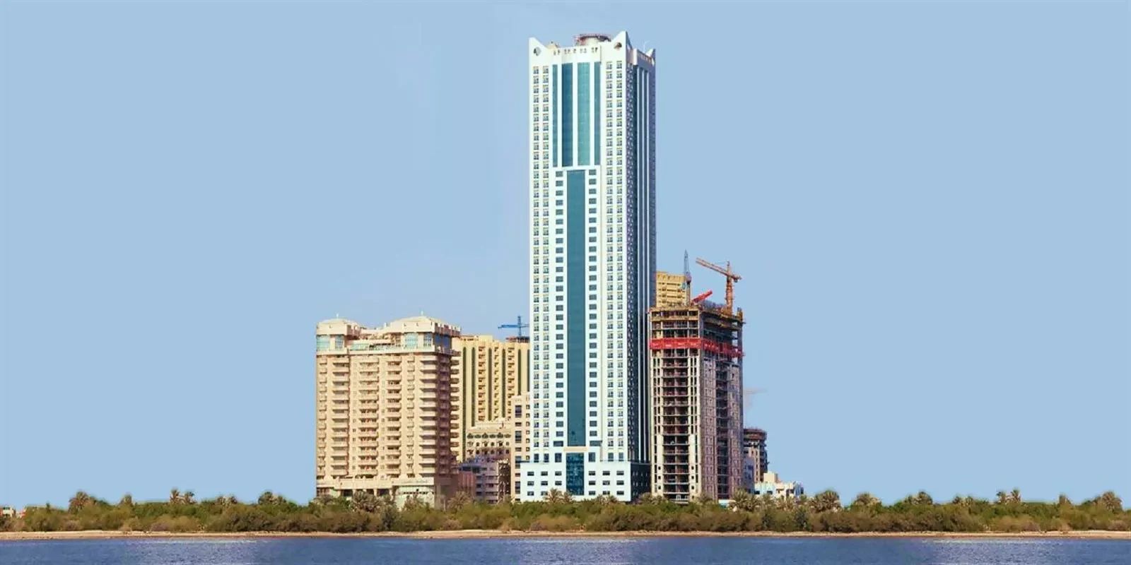 Al_Dana_Tower_-_Sharjah-Al_Majaz__Sharjah-bld.webp