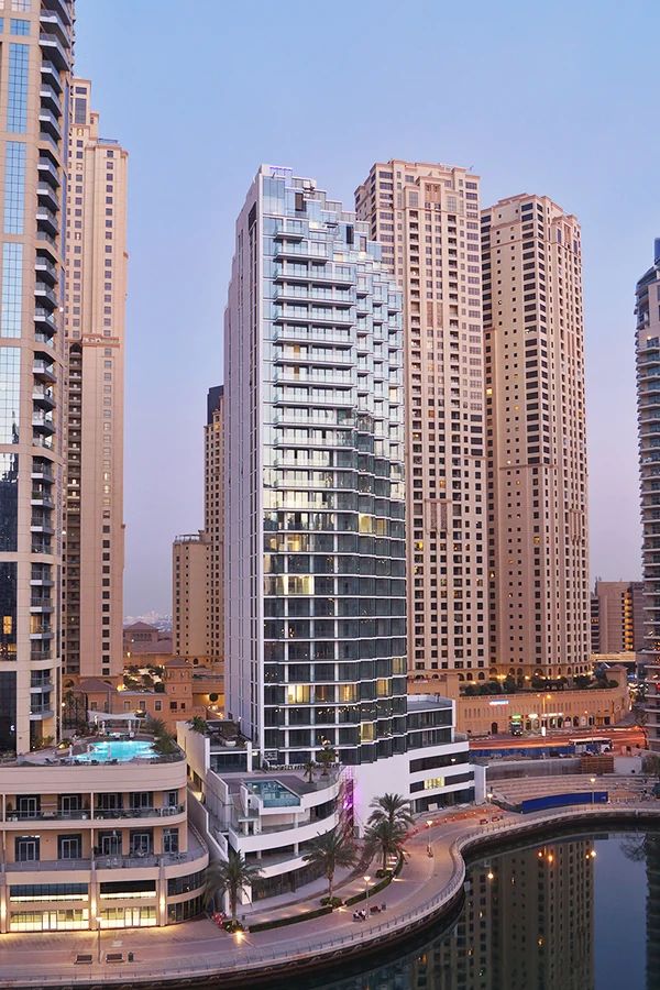 LIV_Residence-Dubai_Marina-bld.jpg