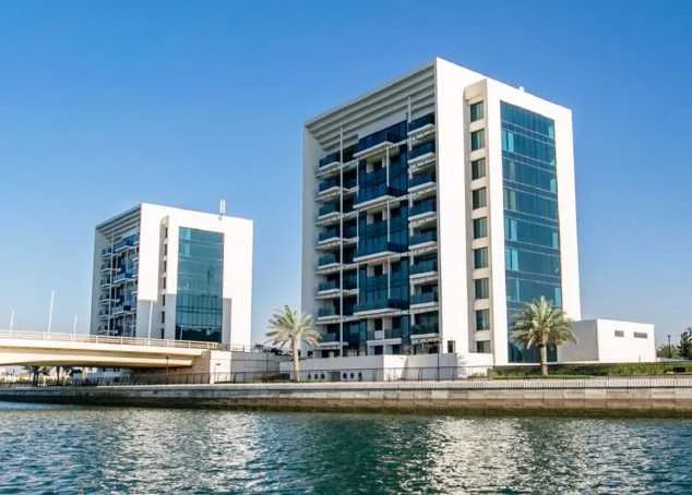 The_Lagoons_Apartments-Mina_Al_Arab-bld.jpg