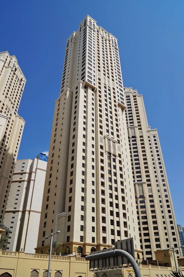 Shams_1-Jumeirah_Beach_Residence_-_JBR-bld.jpg