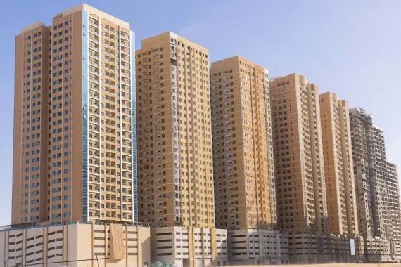 373-Emirates_City-Ajman-bld.jpg