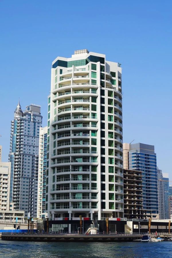 The_Atlantic-Dubai_Marina-bld.jpg