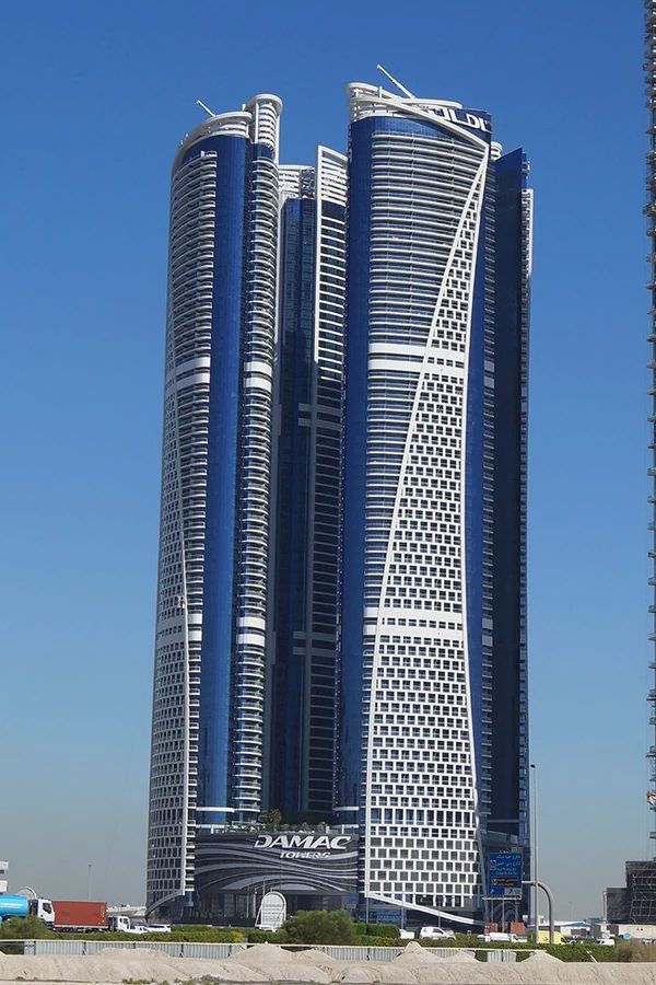 Damac_Towers_by_Paramount_Tower_B-Business_Bay-bld.jpg