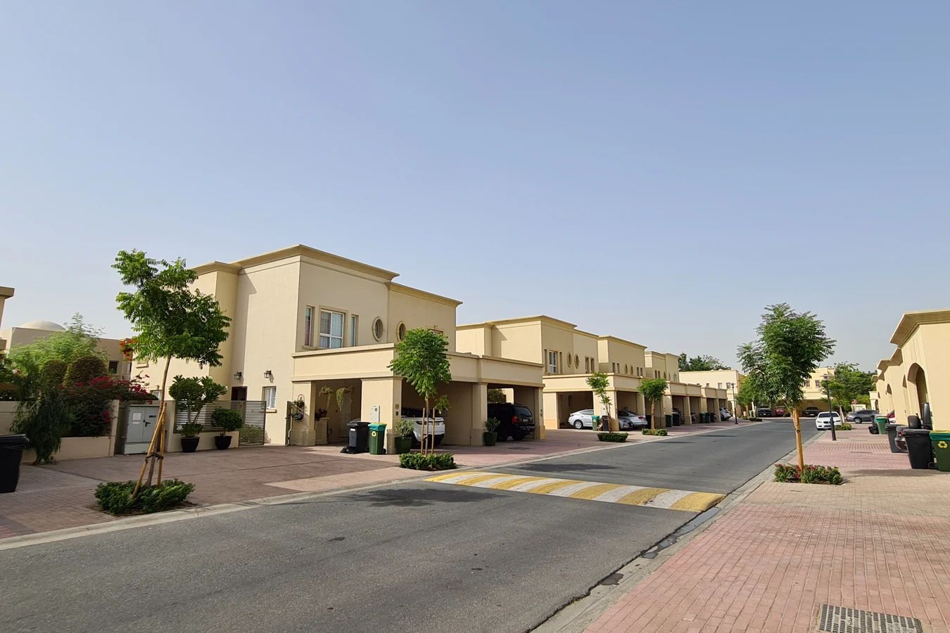 Springs_-_2_Villas-Emirates_Living_-_The_Springs-bld.jpg
