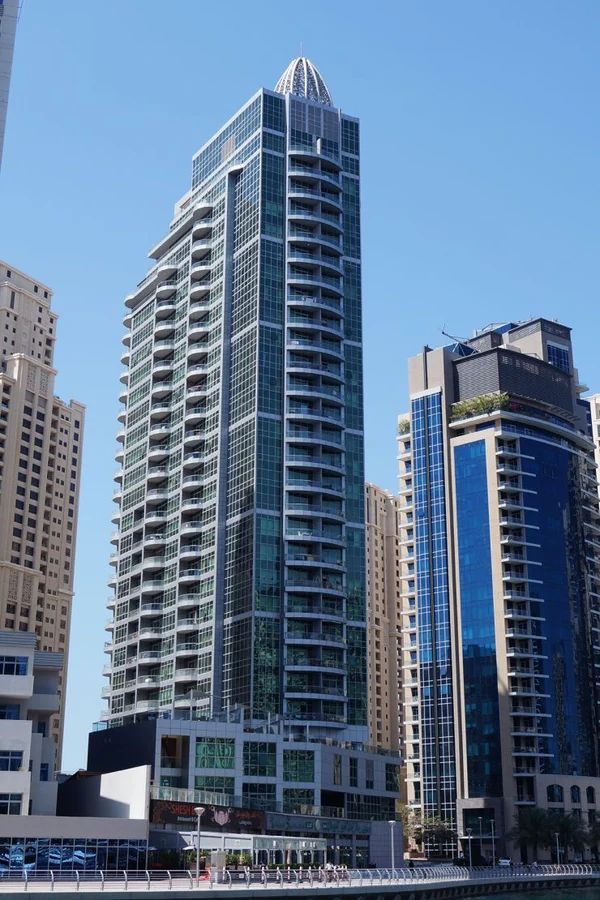 The_Point_Tower-Dubai_Marina-bld.jpg