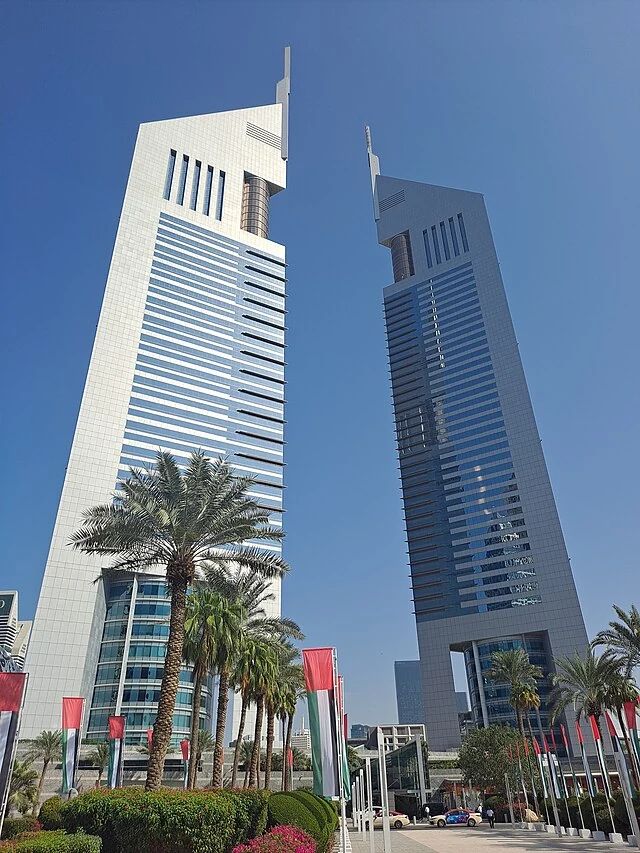 Boulevard_at_Jumeirah_Emirates_Towers-World_Trade_Center-bld.jpg