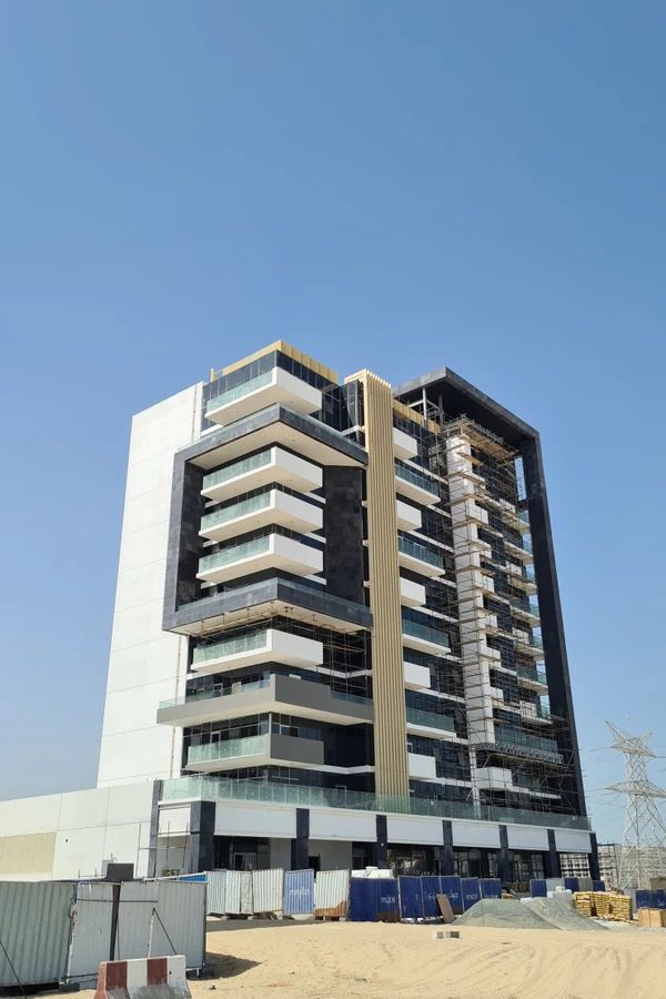 Azizi_Riviera_32-Meydan-bld.jpg