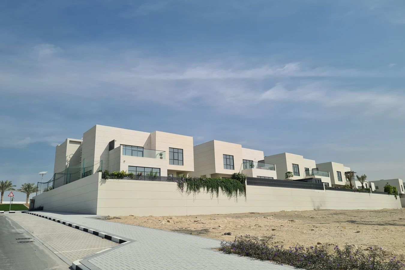 The_Estate_II_Townhouses-Al_Furjan-bld.jpg
