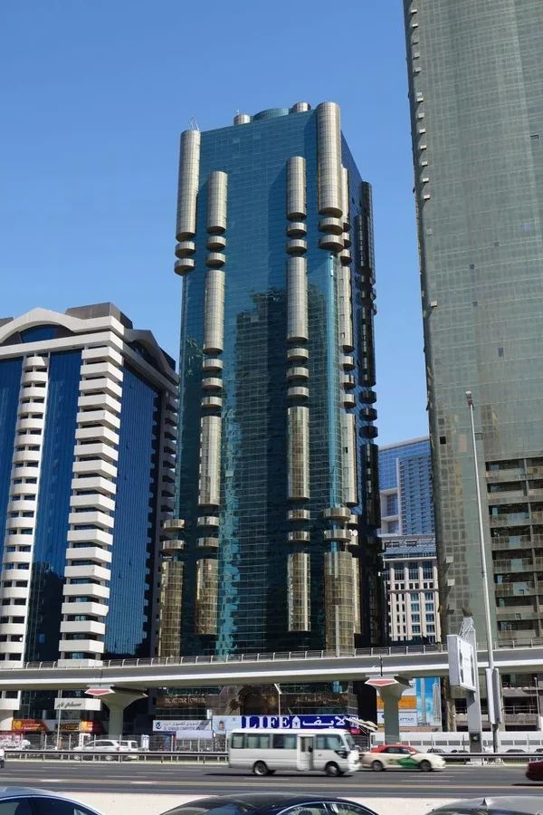 Al_Manal_Tower__Khalid_Al_Attar_Tower_-Sheikh_Zayed_Road-bld.webp