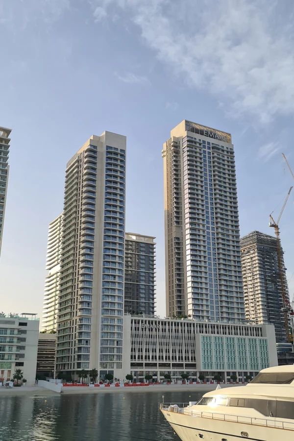 Marina_Vista_Podium-Dubai_Harbour-bld.jpg