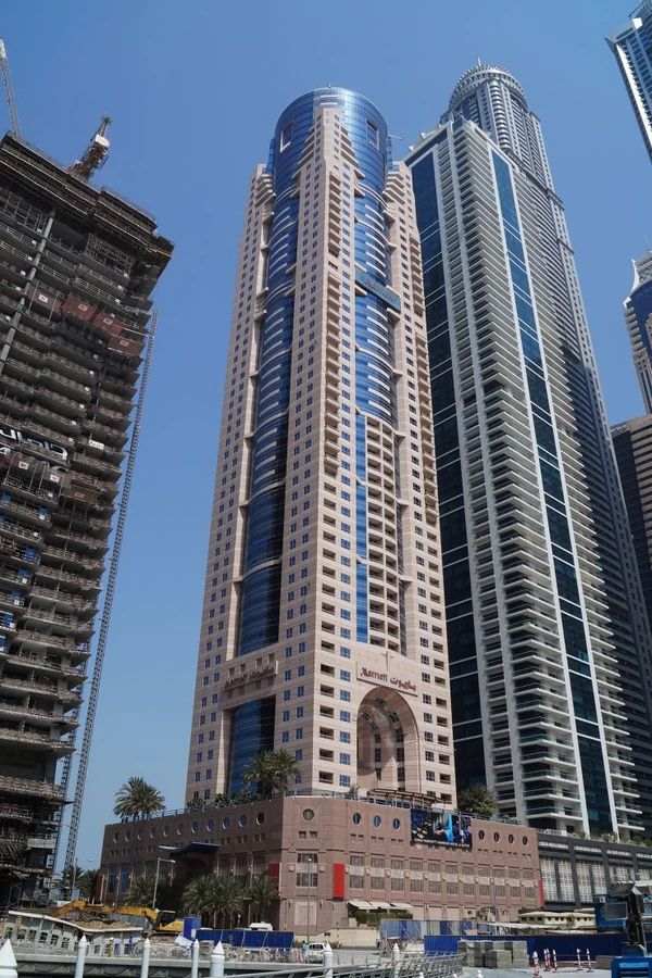 Dubai_Marriott_Harbour_Hotel___Suites-Dubai_Marina-bld.jpg