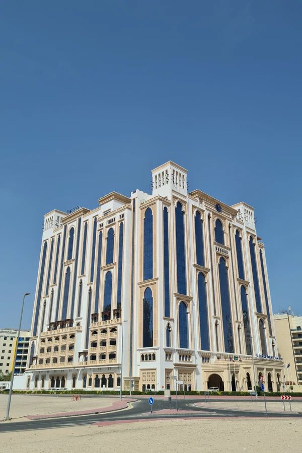 Al_Jaddaf_Rotana_Suite_Hotel-Al_Jaddaf-bld.jpg