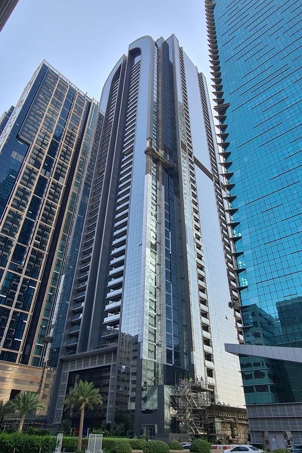 Duja_Tower-Sheikh_Zayed_Road-bld.jpg