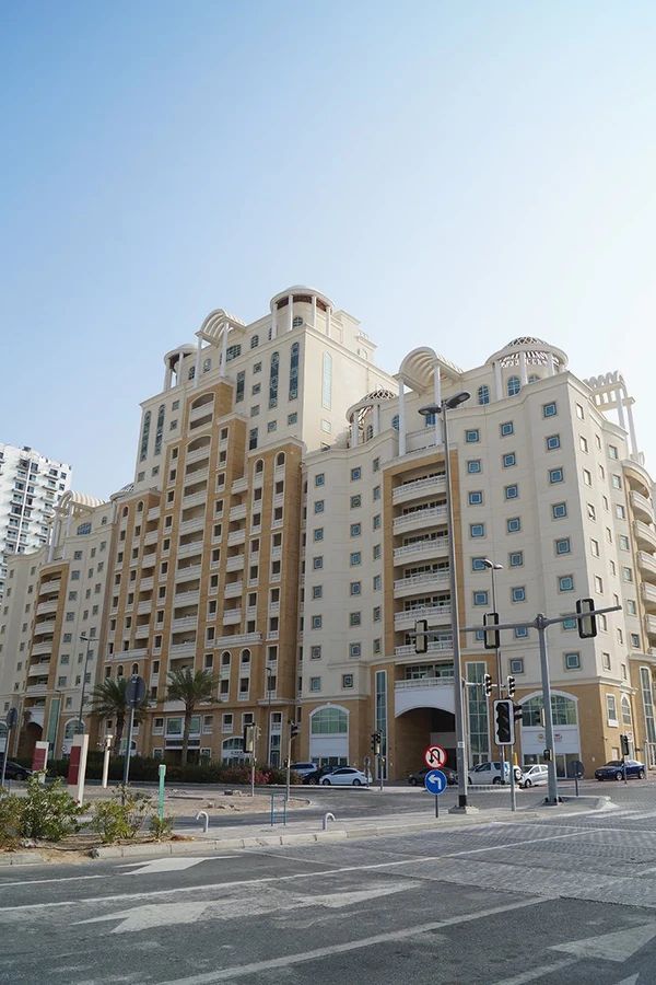 Plaza_Residences_A-Jumeirah_Village_Circle_-_JVC-bld.jpg