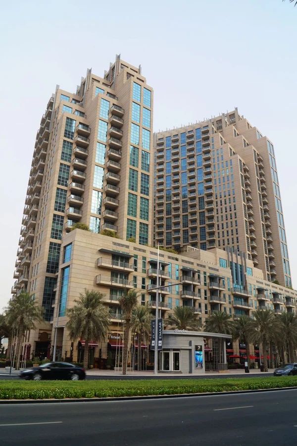Standpoint_Tower_A-Downtown_Dubai-bld.jpg