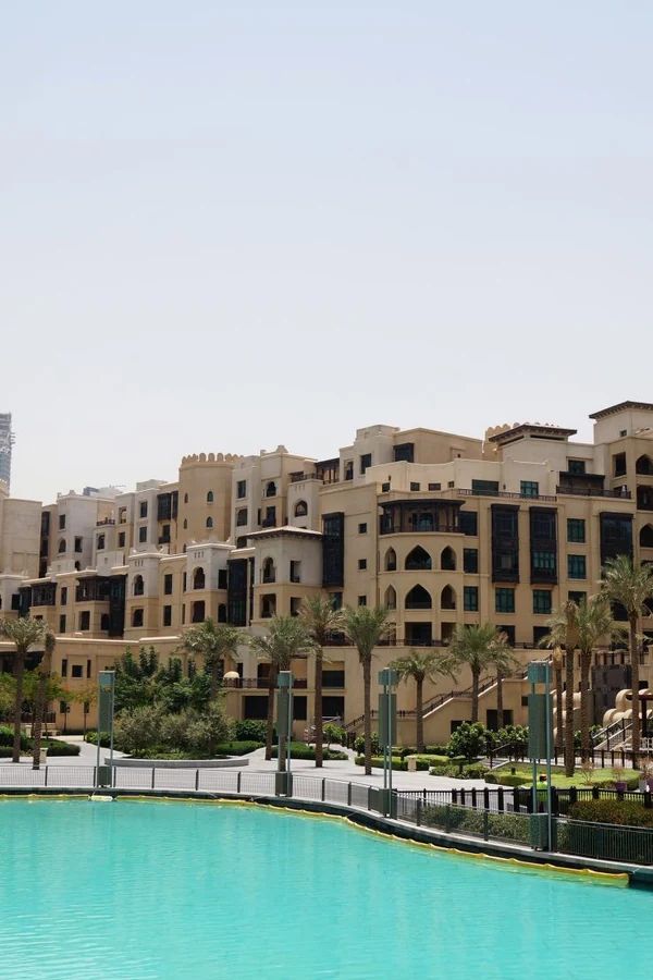 Al_Tajer_Residences-Downtown_Dubai-bld.jpg