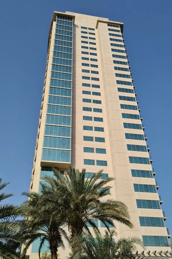 Golf_Towers_Tower_1-Emirates_Living_-_The_Greens-bld.jpg