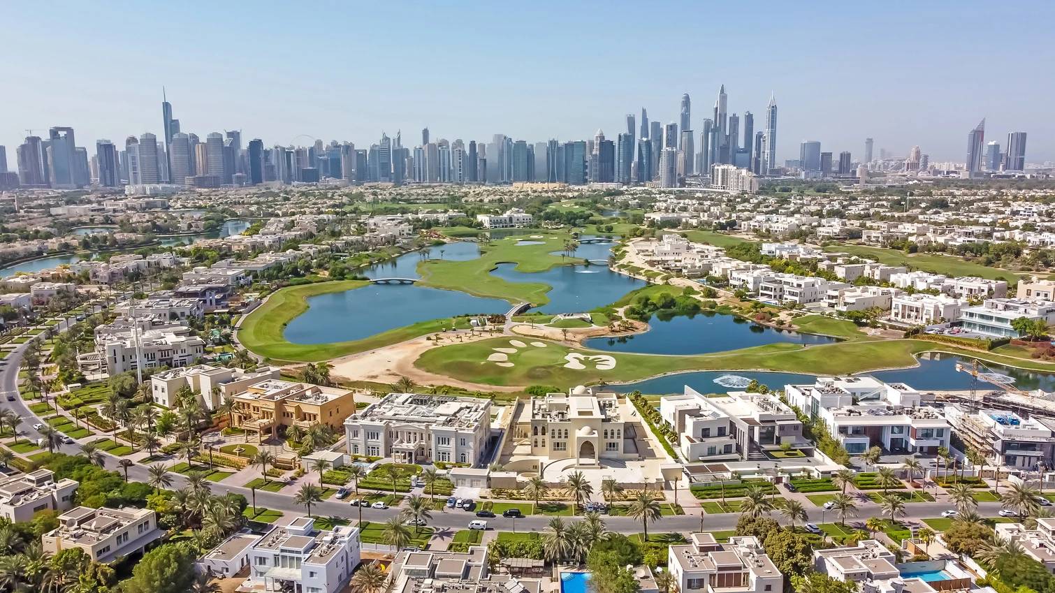 Emirates Hills(Dubai)