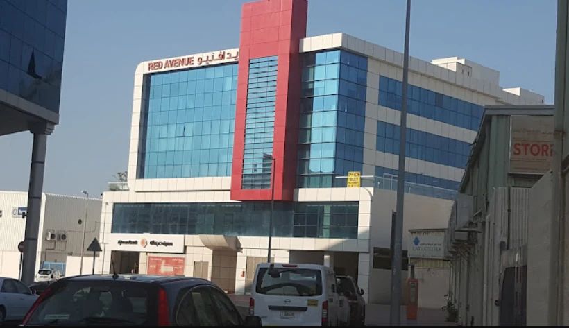 Red_Avenue-Al_Garhoud-bld