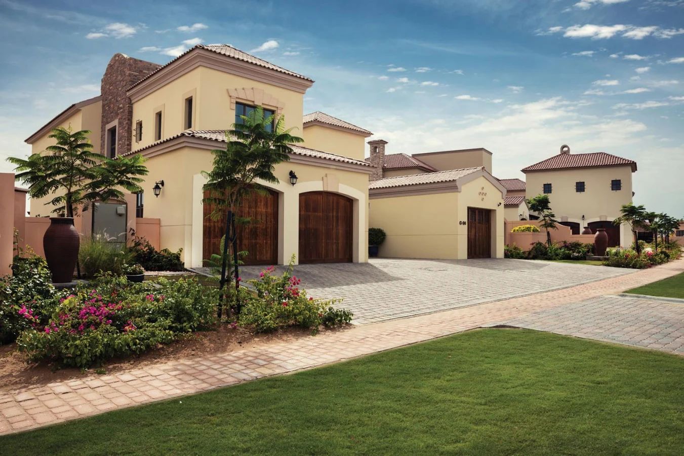 Redwood_Park_Villas-Jumeirah_Golf_Estates-bld.jpg