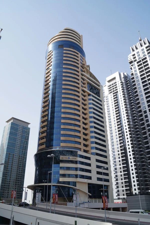 Fortune_Executive_Tower-Jumeirah_Lake_Towers_-_JLT-bld.jpg