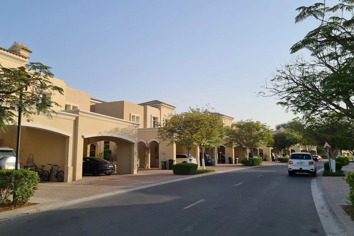 Alma_Villas-Arabian_Ranches-bld.jpg